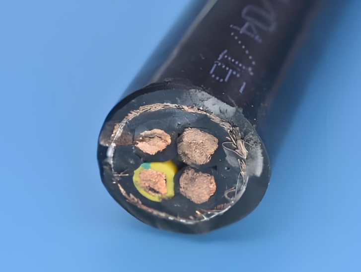 電線電纜生產(chǎn)工藝流程和結(jié)構(gòu)越復(fù)雜，疊加的層次就越多.jpg